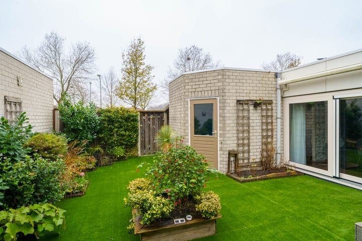 Foto 31 van E.F. van den Banweg 61