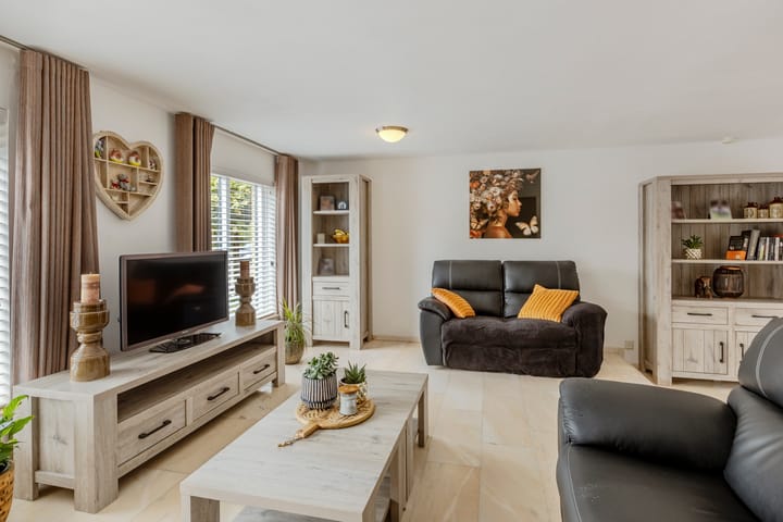 Foto 4 van Naardenstraat 6