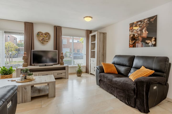 Foto 6 van Naardenstraat 6