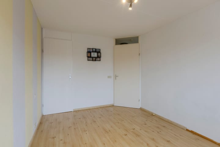 Foto 28 van Naardenstraat 6