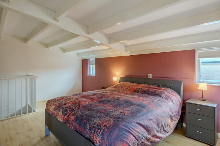 Foto 39 van Naardenstraat 6