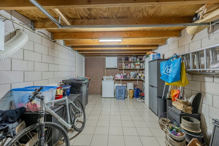 Foto 58 van Naardenstraat 6