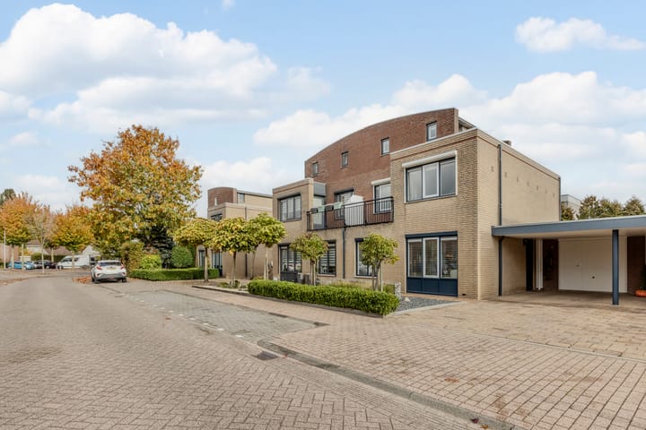 Foto 64 van Naardenstraat 6