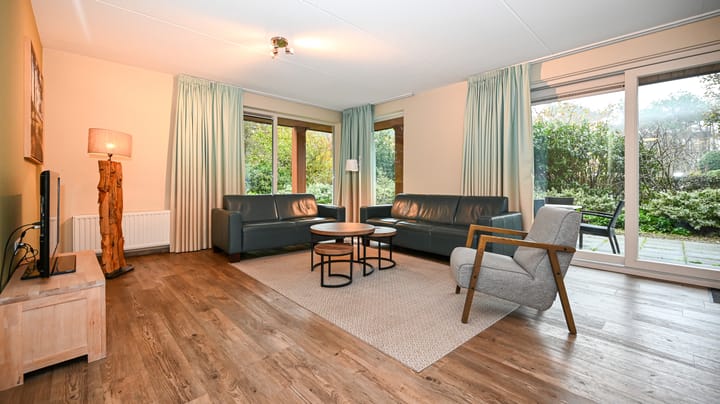 Photo 2 of Europalaan 35-15