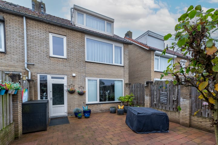 Photo 14 of Prinses Irenestraat 25