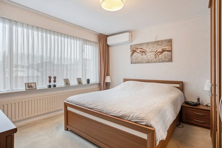 Photo 18 of Vezelstraat 33