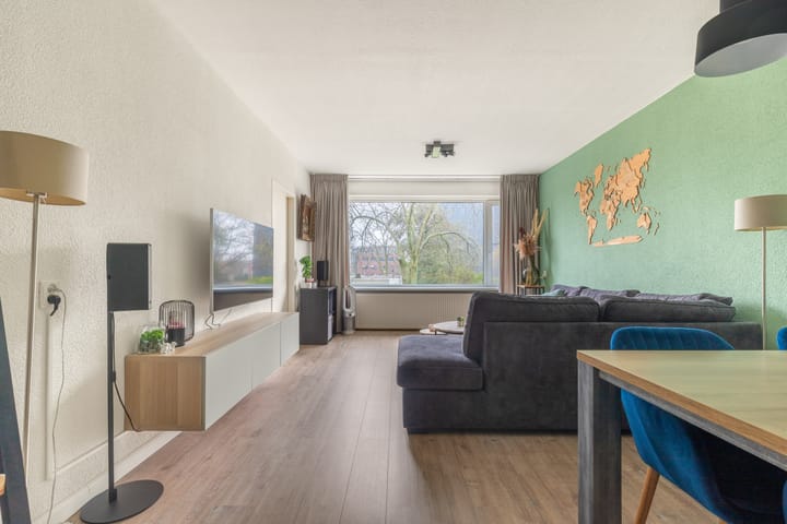 Photo 2 of Jan Ligthartstraat 213