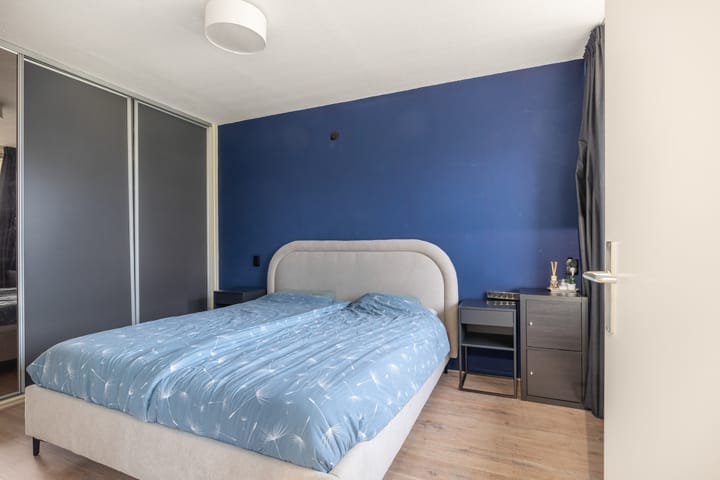 Photo 14 of Jan Ligthartstraat 213