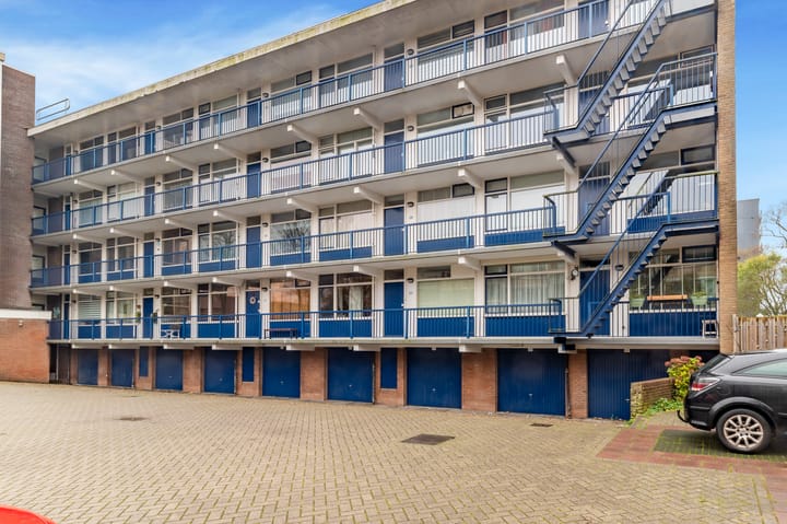 Photo 24 of Jan Ligthartstraat 213