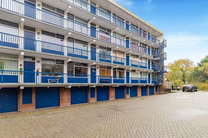 Photo 25 of Jan Ligthartstraat 213