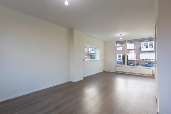 Foto 6 van Burg. Willemsstraat 35