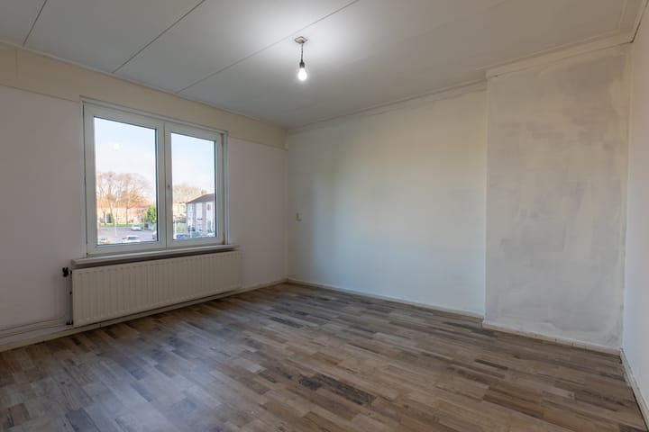 Foto 13 van Burg. Willemsstraat 35