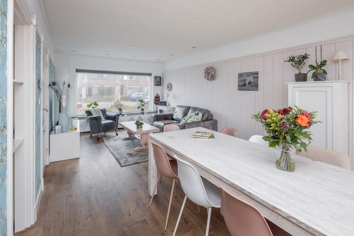 Foto 12 van La Reinelaan 101