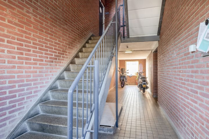 Foto 30 van Karel Doormanlaan 257