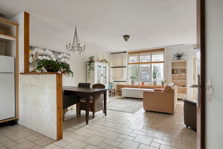 Foto 10 van Barcelonastraat 41