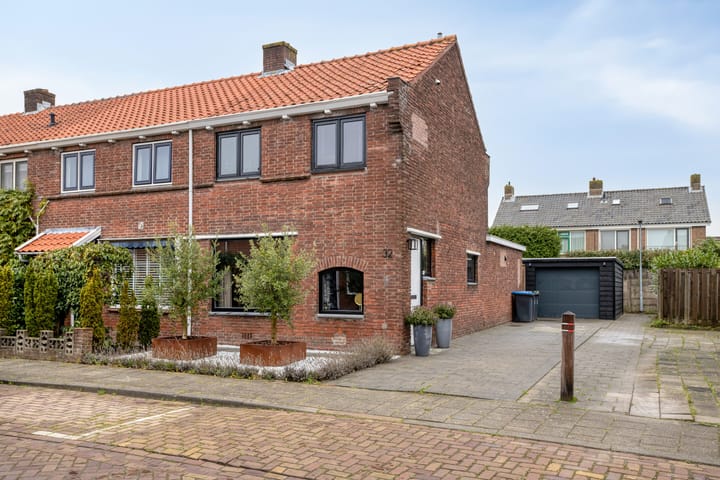 Photo 1 of Violenstraat 32