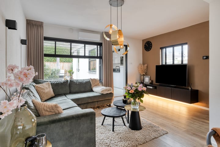 Photo 4 of Violenstraat 32