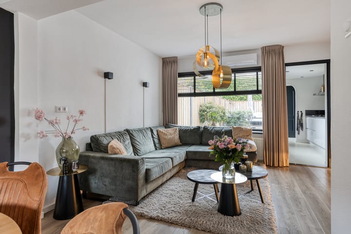 Photo 5 of Violenstraat 32