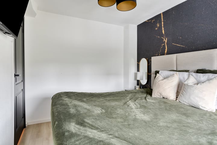 Photo 16 of Violenstraat 32