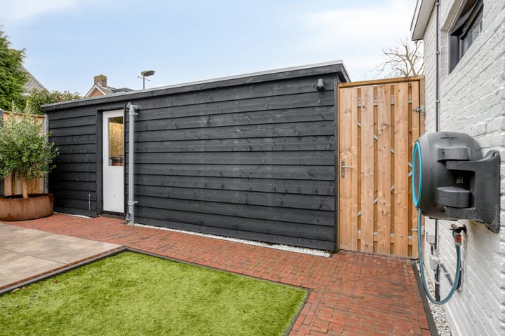 Photo 25 of Violenstraat 32