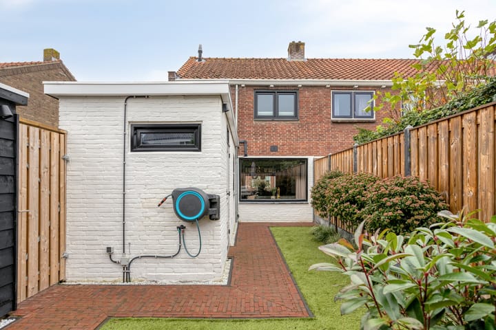 Photo 28 of Violenstraat 32