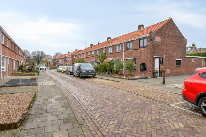 Photo 29 of Violenstraat 32