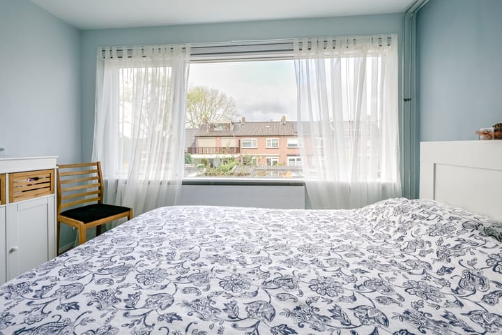 Photo 39 of Camphuysenstraat 24