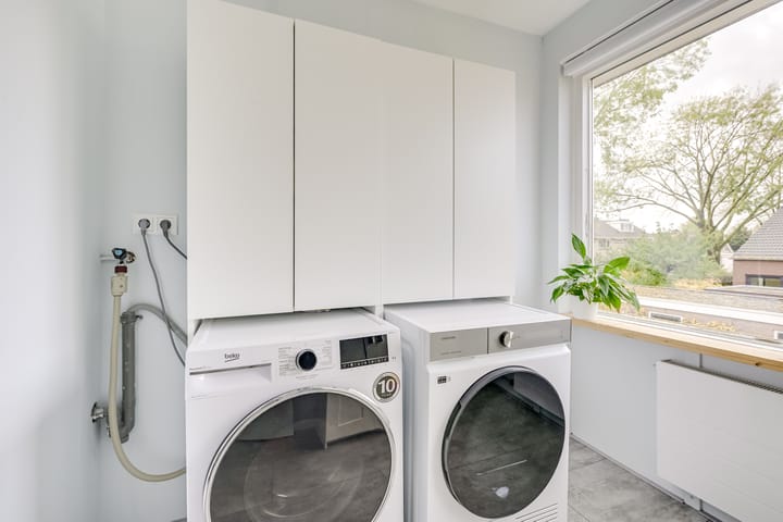 Photo 51 of Camphuysenstraat 24