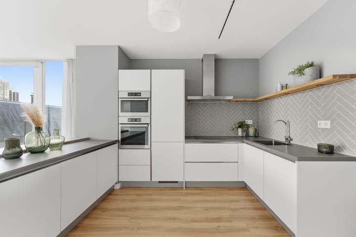 Photo 4 of Halvemaanpassage 41