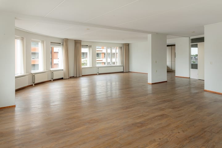 Photo 3 of K R Poststraat 2-201