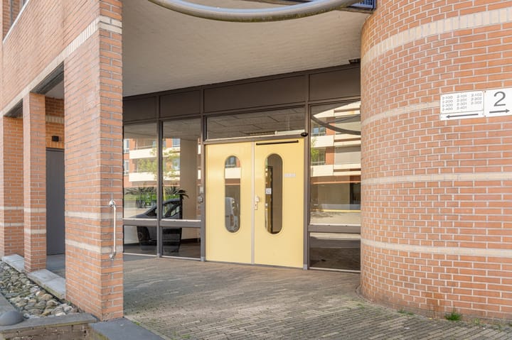 Photo 6 of K R Poststraat 2-201