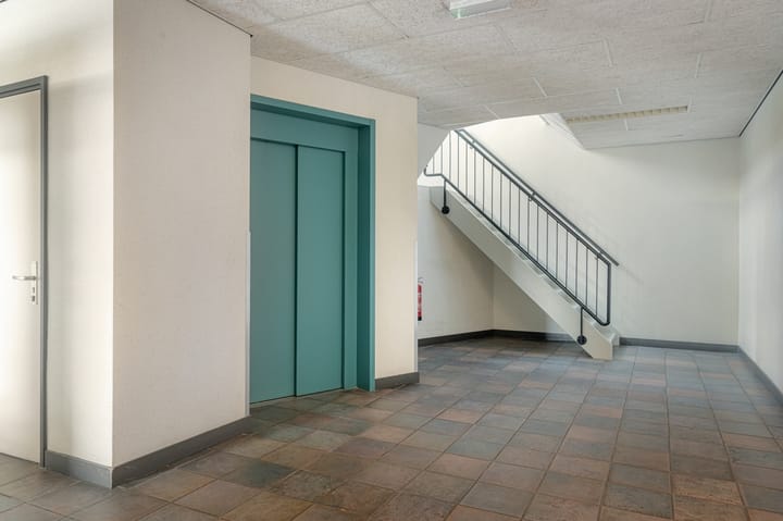 Photo 8 of K R Poststraat 2-201