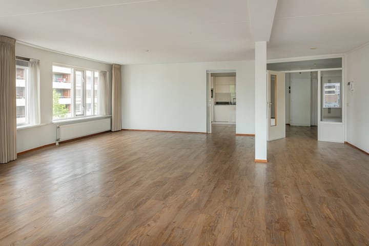 Photo 12 of K R Poststraat 2-201