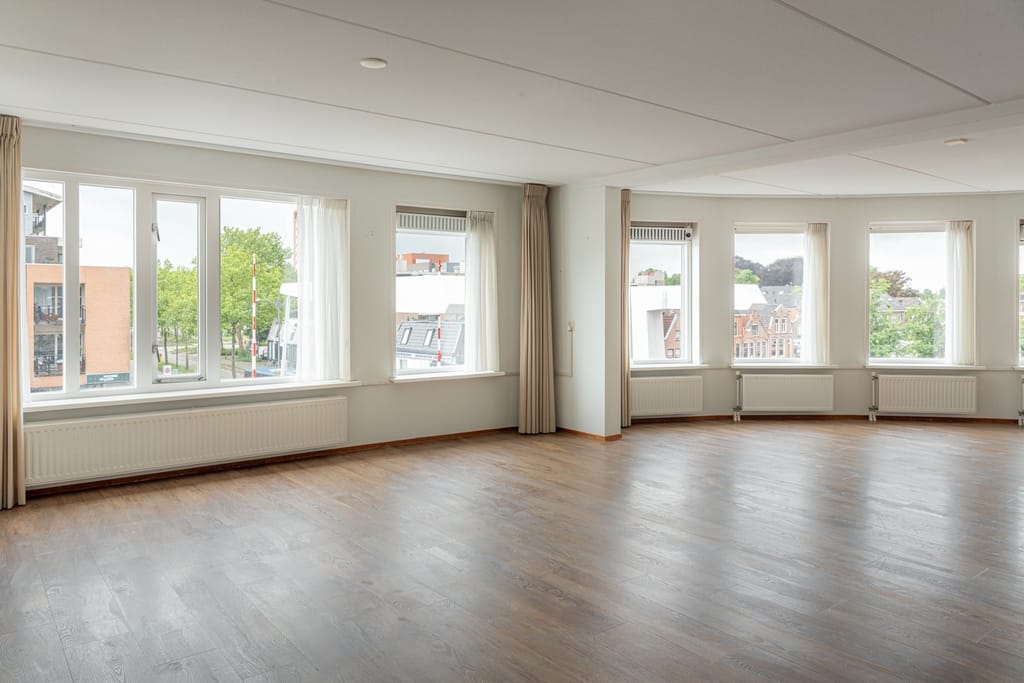 Foto 13 van K R Poststraat 2-201