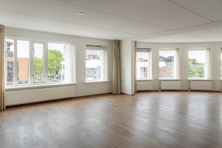 Photo 13 of K R Poststraat 2-201