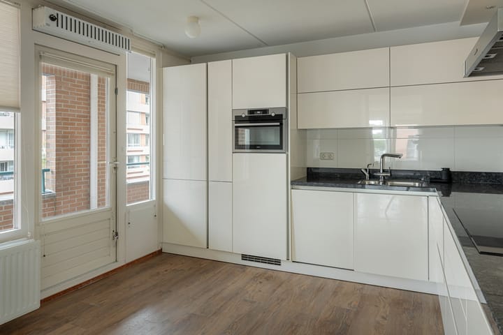 Photo 17 of K R Poststraat 2-201