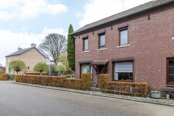 Foto 4 van Titus Brandsmastraat 6