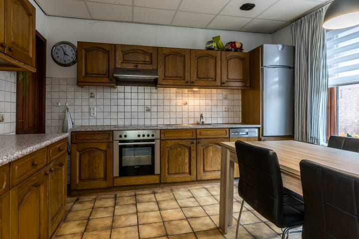 Foto 5 van Titus Brandsmastraat 6