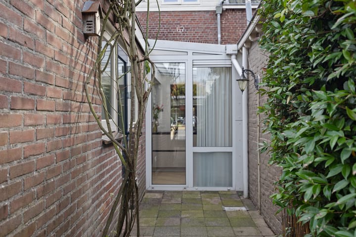 Foto 33 van Hoogvensestraat 165