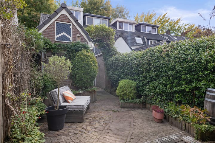 Foto 38 van Hoogvensestraat 165