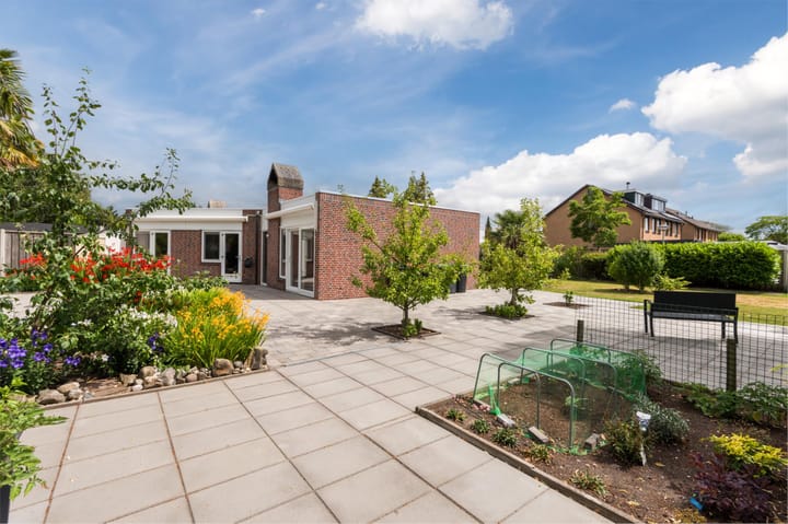 Photo 4 of Botter 37 1