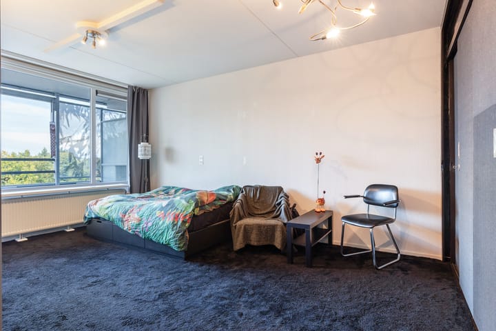 Photo 17 of Loolaan 27-55