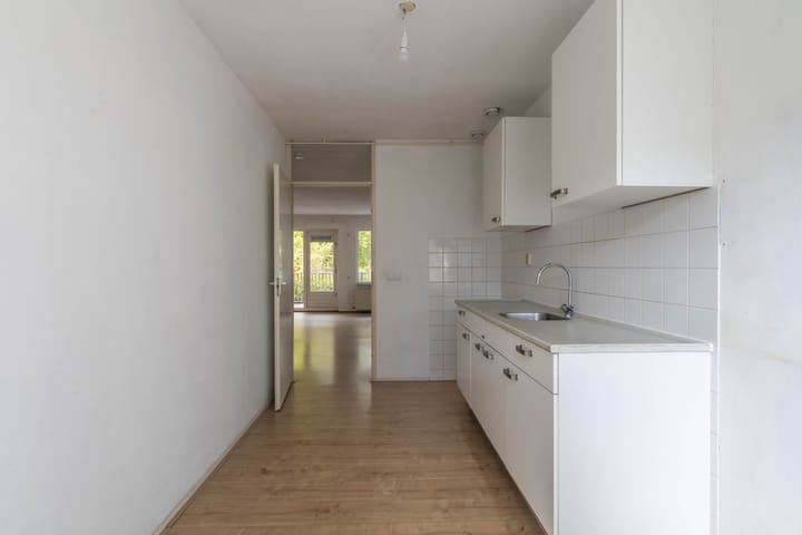 Photo 9 of Surinameplein 69