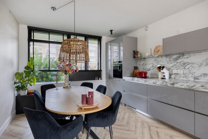 Photo 3 of Zilverschoonlaan 6