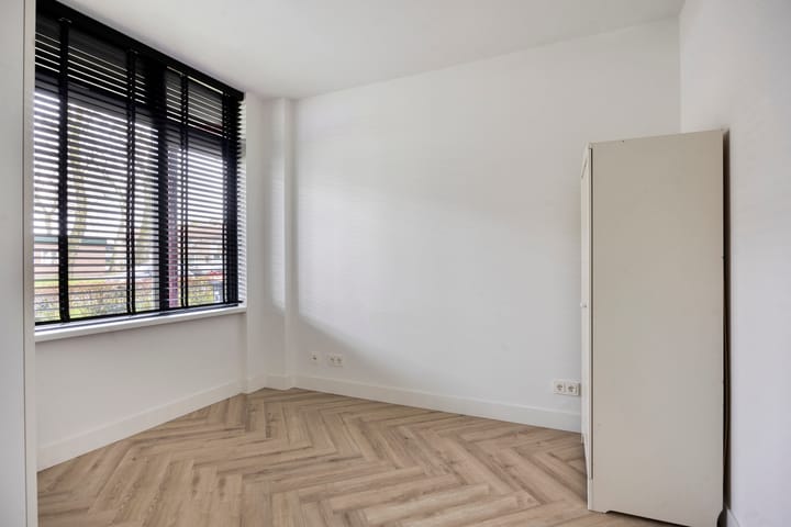 Photo 15 of Zilverschoonlaan 6