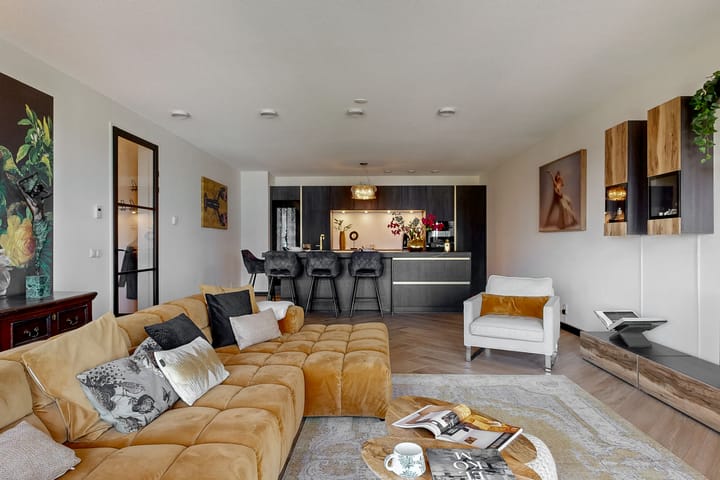 Photo 12 of Mangoweg 223