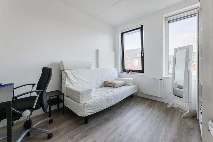 Foto 15 van Smidstraat 109