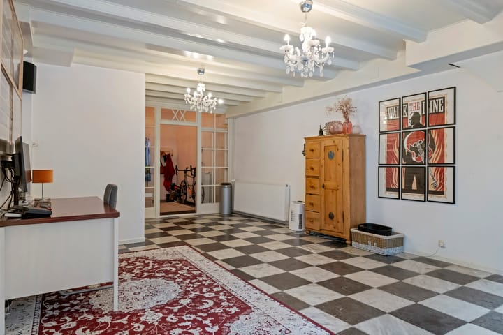 Foto 10 van Weerstraat 47