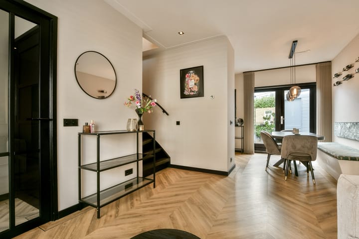 Foto 17 van Helmersstraat 6