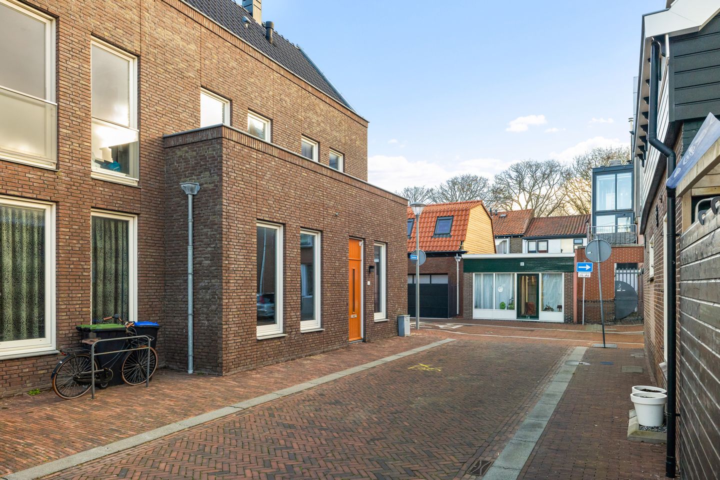 Photo 5 of Diaconiestraat 43